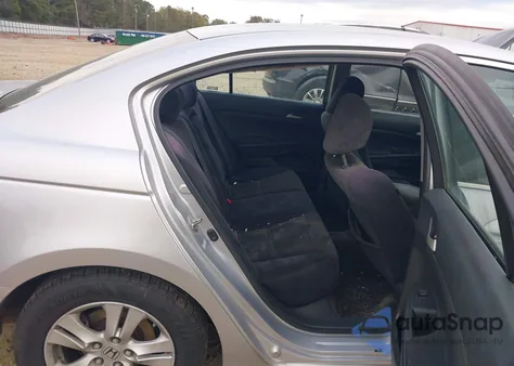 2010 Honda Accord 2.4 Lx-P z USA, uszkodzony, nr VIN 1HGCP2F46AA042409